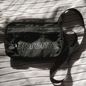 Supreme shoulder bag
